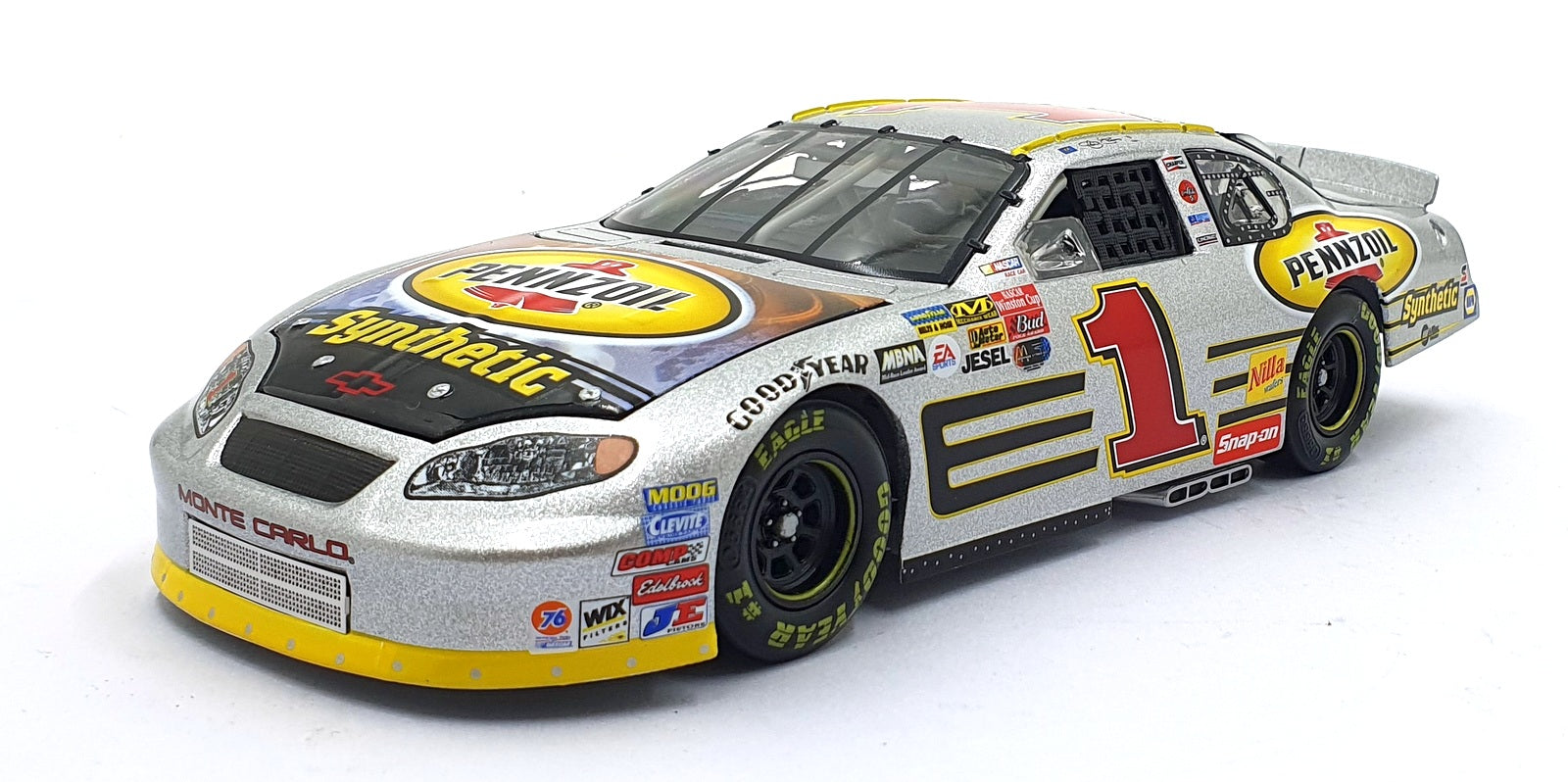 Action 1/24 Scale 104871 - 2003 Chevrolet Monte Carlo #1 NASCAR - Green