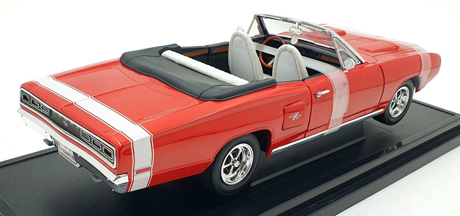 Road Signature 1/18 Scale 92547 - 1970 Dodge Coronet R/T - Red/White