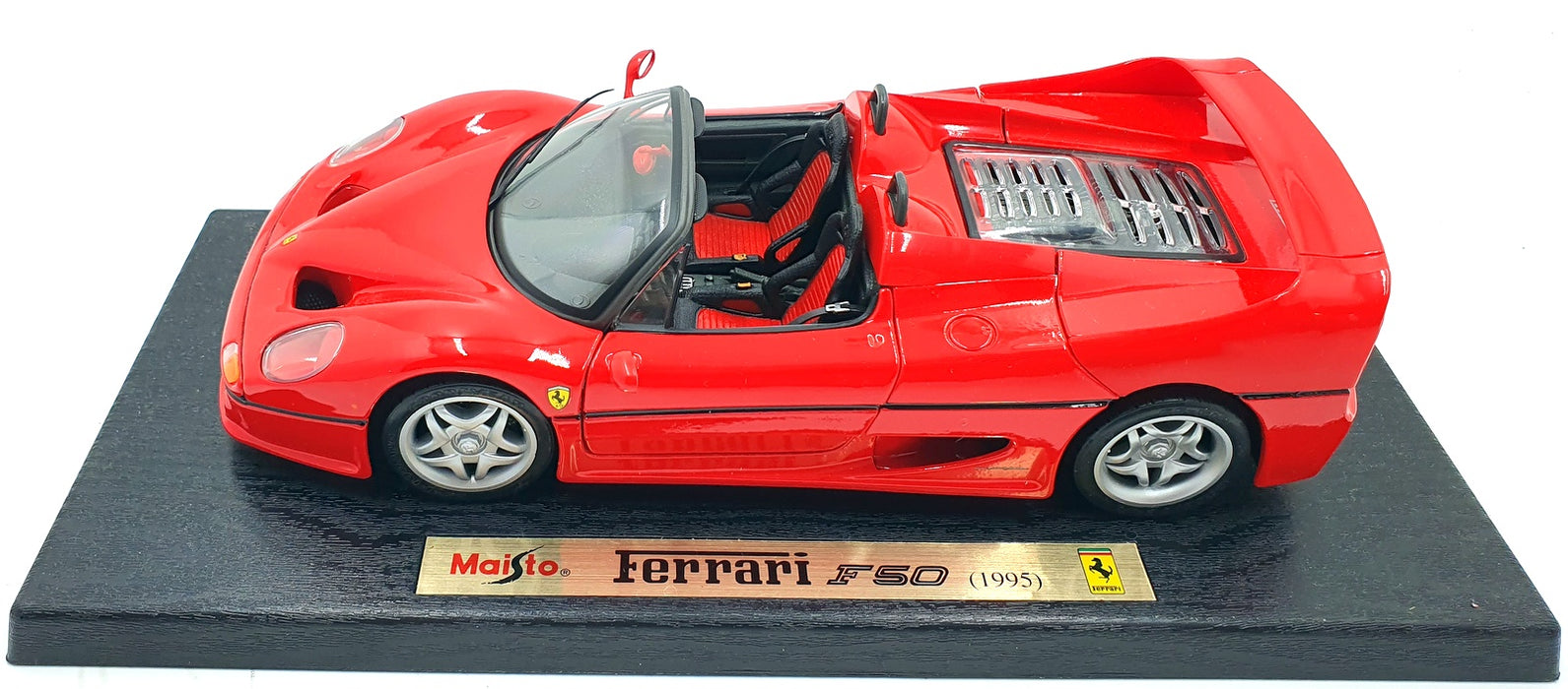 Maisto 1/18 Scale Diecast 31822 - 1995 Ferrari F50 - Red