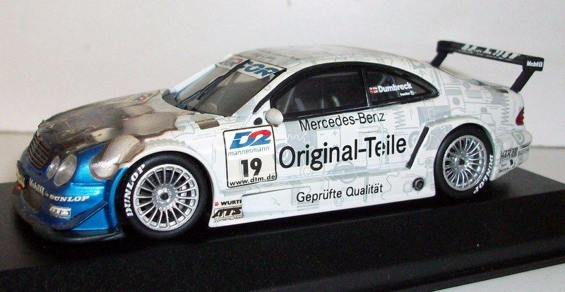 Minichamps 1/43 Scale - 430 003719 Mercedes Benz CLK DTM 2000 Dumbreck