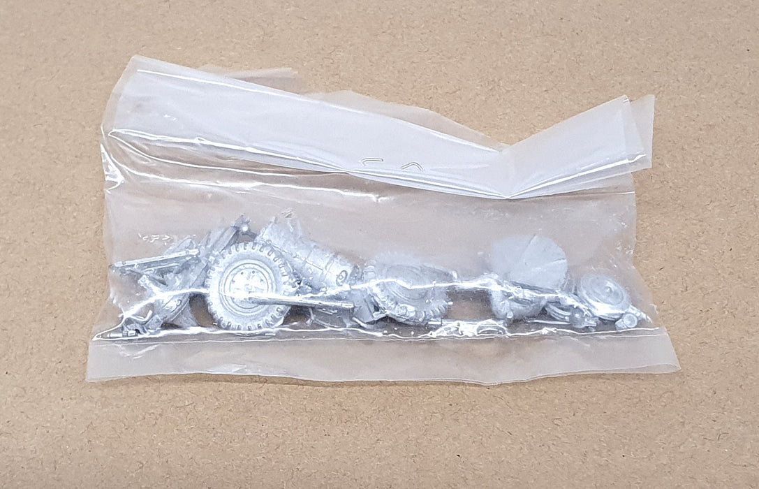 Lead Sled Models 1/72 Scale Kit LS72-6 Fordson N Tractor With RAF Driver Figure