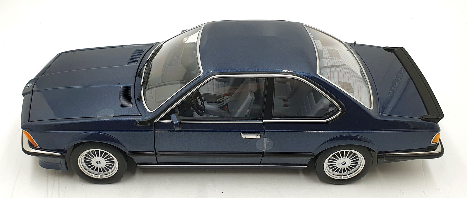 KK Scale 1/12 Scale KKDC120161A - BMW 6 Series E24 M635 CSI Coupe 1987 Blue