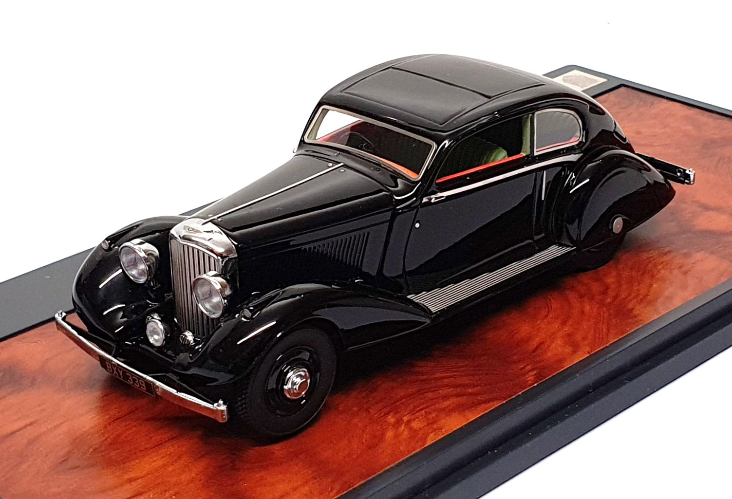 Matrix 1/43 Scale MX40201-081 - 1935 Bentley 3.5L Freestone & Webb - Black