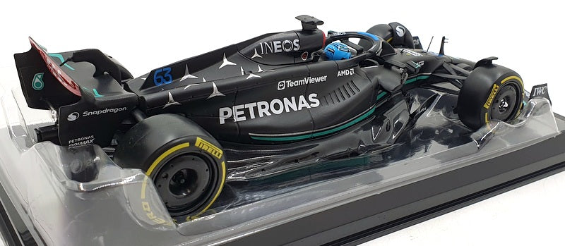 Burago 1/24 Scale 18-28028 - F1 Mercedes W14E Performance #63 G.Russell