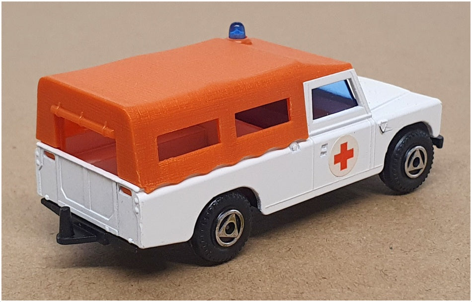 Efsi 1/63 Scale EF05 - Land Rover Covered Ambulance Truck - White/Orange