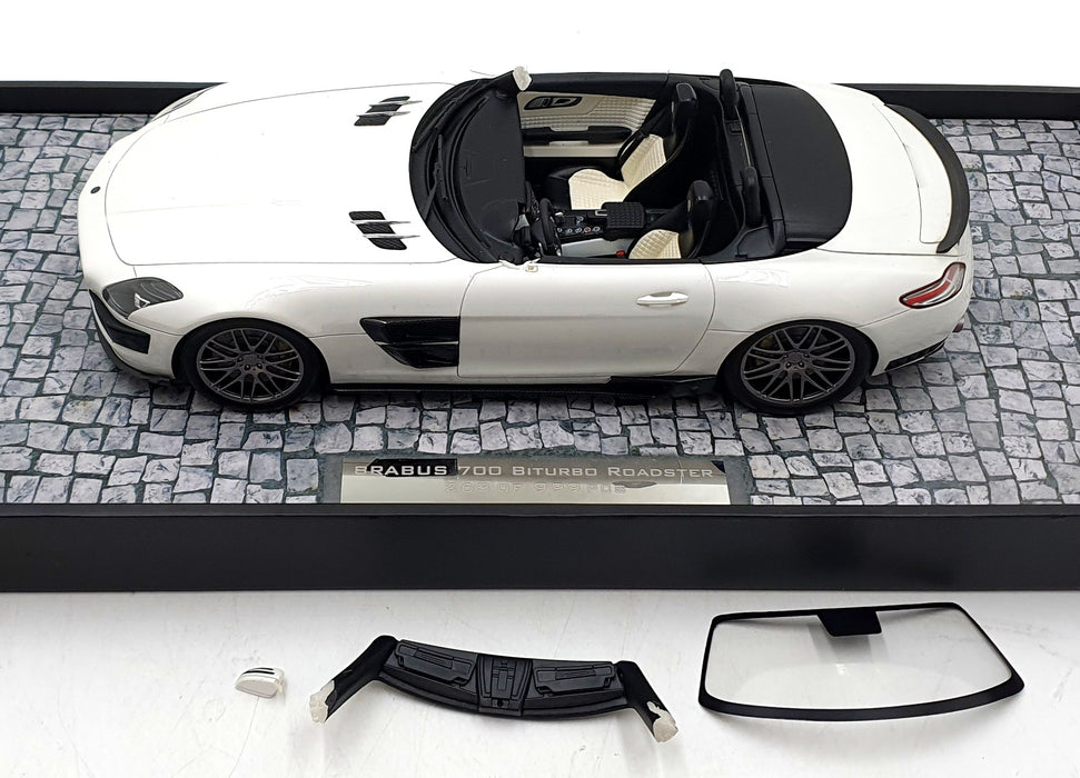 Minichamps 1/18 Scale 107 032130 Mercedes Benz BRABUS 700 Biturbo White