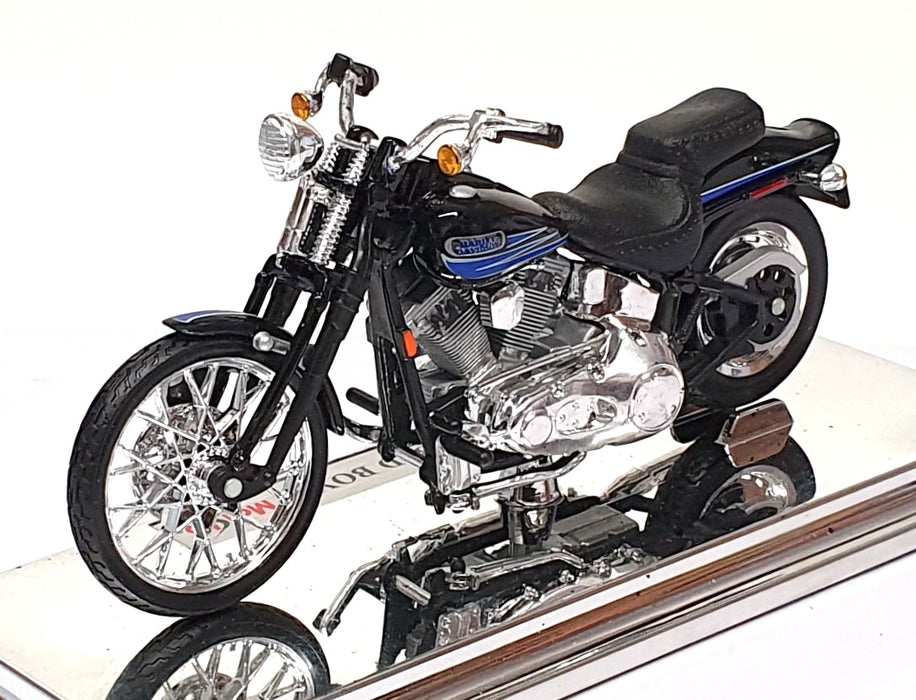 Maisto 1/18 Scale 39360 - Harley Davidson FXSTSB Bad Boy - Met. Blue