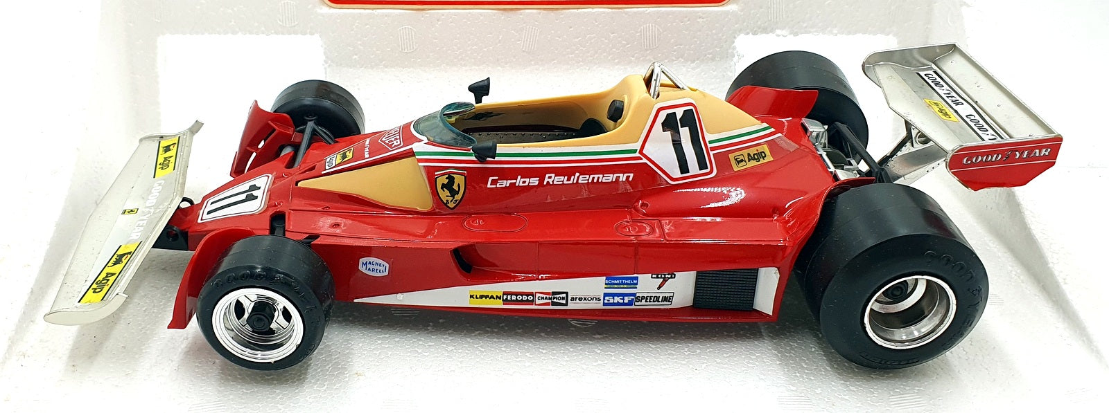 Burago 1/14 Scale 60551 - Ferrari 312 T2 #11 F1 Carlos Reutemann
