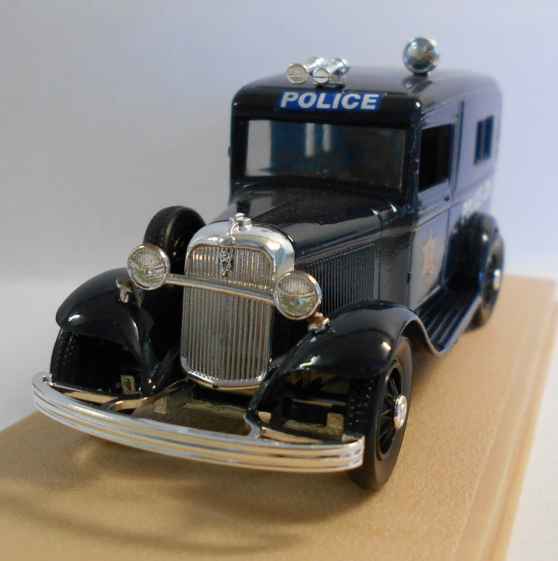 Eligor 1/43 Scale Diecast Model 1097 FORD V8 1934 FOURGON POLICE