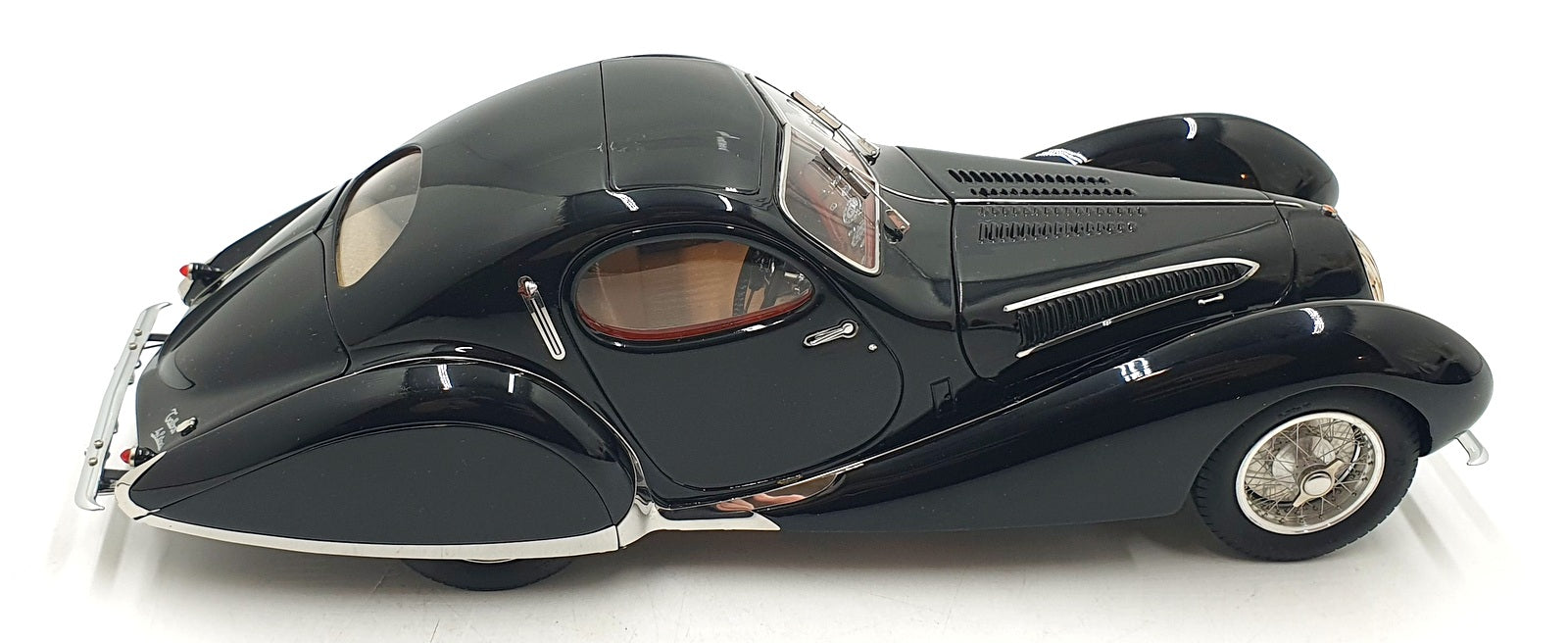CMC 1/18 Scale M-166 - Talbot Lago Coupe T150 C-SS Teardrop 1937-39 Black
