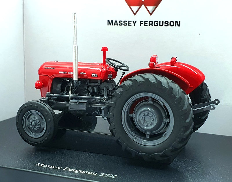 Universal Hobbies 1/32 Scale UH2701 - Massey Ferguson 35X - Red