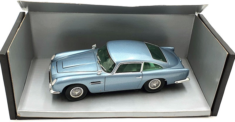 James Bond's ASTON MARTIN DB5 1963 - diecast 1:18 scale by Chrono - a James Bond's ASTON MARTIN DB5 1963 - diecast 1:18 scale by Chrono - a