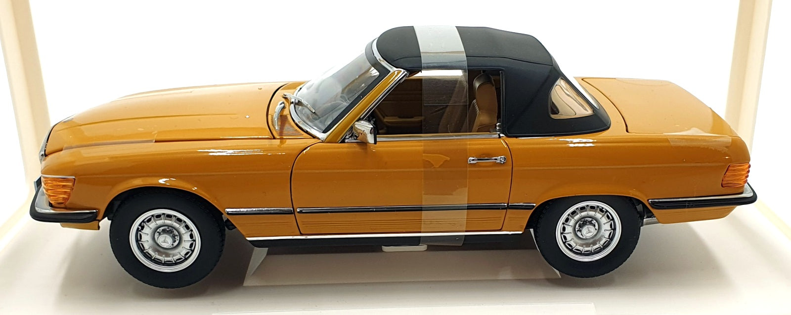 Norev 1/18 Scale 183873 - 1975 Mercedes Benz 450 SL - Cayenne Orange