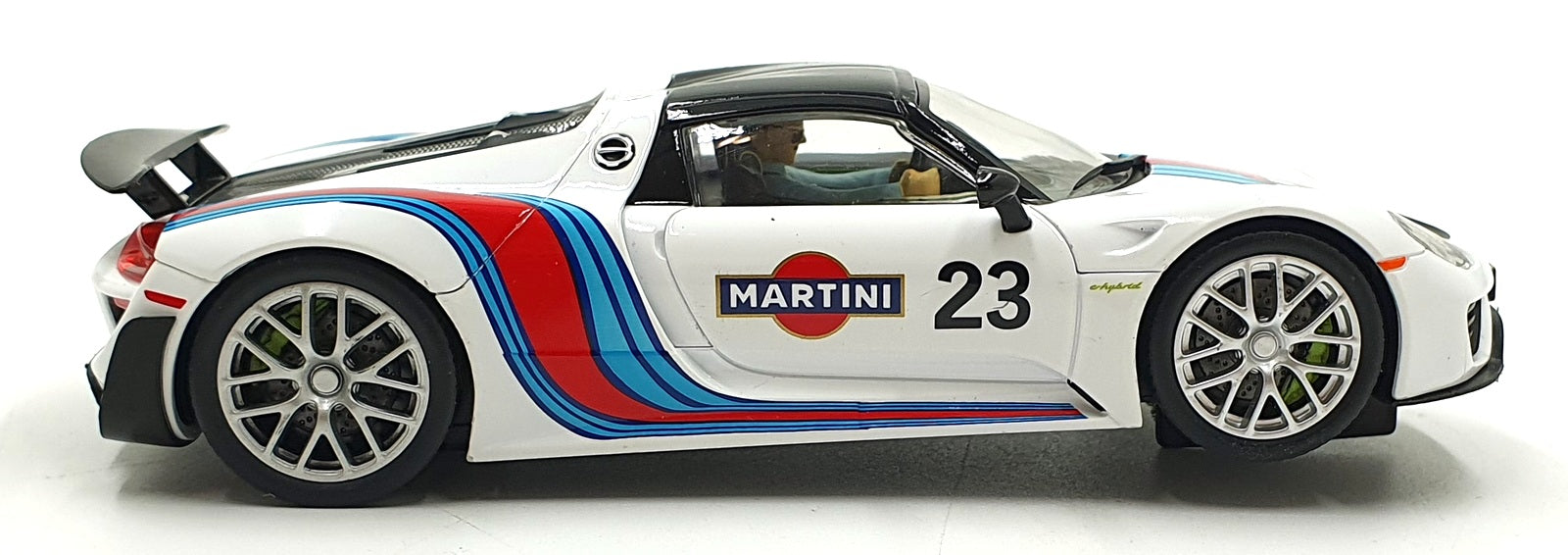 Carrera 1/32 Scale Slot Car 27467 - Porsche 918 Spyder #23 "Martini Racing"