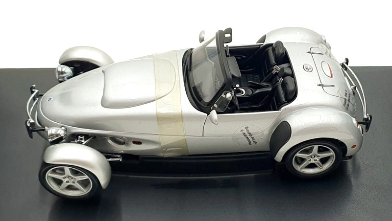 Autoart 1/18 Scale 78212 - 1998 Panoz AIV Roadster - Silver