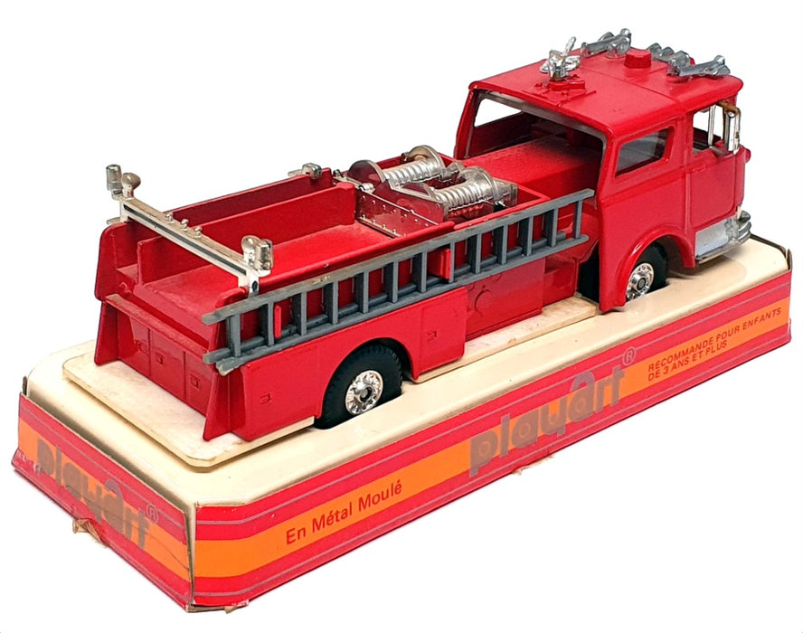 Model Power Playart 24523H - Mack Fire Engine - Red