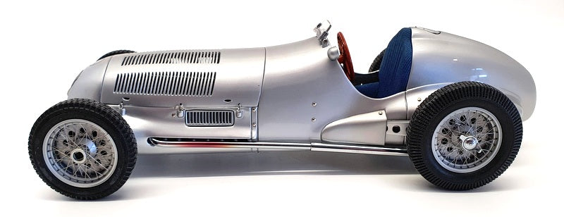 CMC 1/18 Scale Diecast M-031 - 1937 Mercedes Benz W125 Race Car