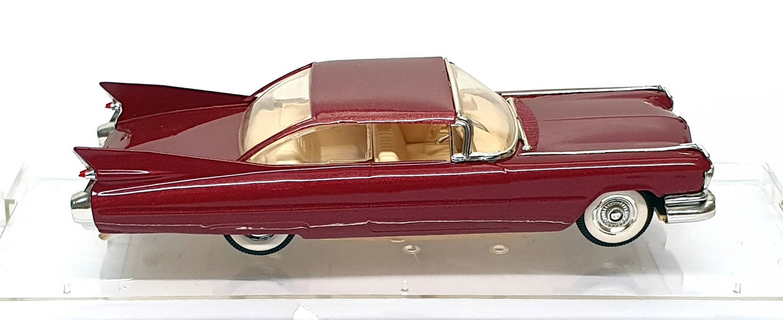 Vitesse 1/43 Scale 383 - 1959 Cadillac Type 62 2Dr. Sedan - Burgundy