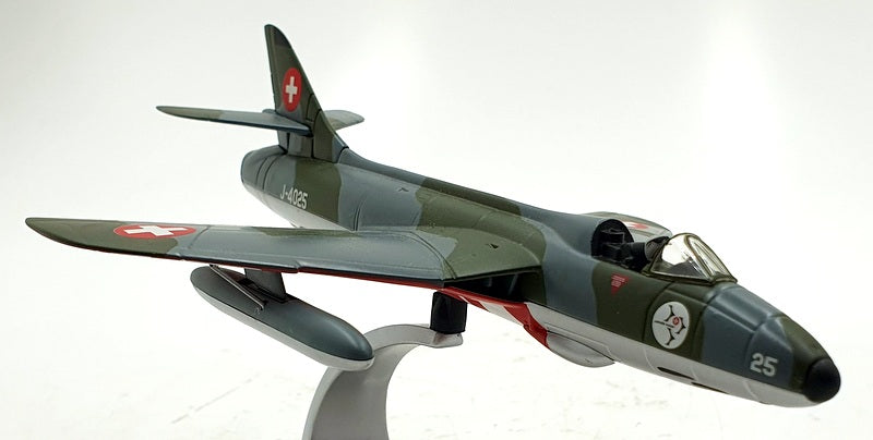 Corgi 1/72 Scale AA32708 - Hawker Hunter F.MK58A J4025 Swiss AF 1993