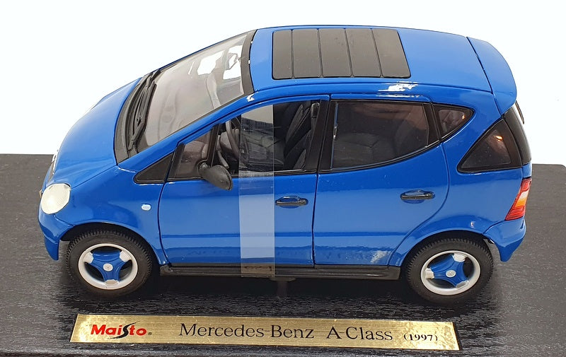 Maisto 1/18 Scale Diecast 31841 - Mercedes-Benz A Class 1997 - Blue