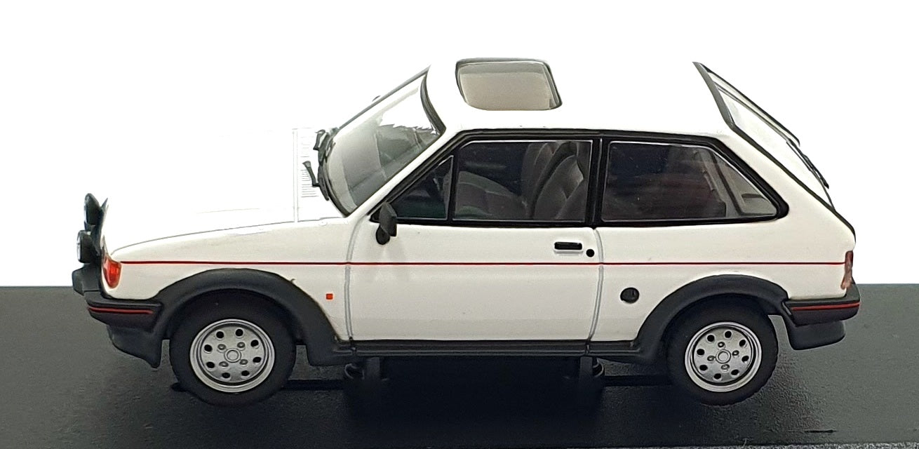 Corgi 1/43 Scale Diecast VA14403 - Ford Fiesta Mk2 XR2 - Diamond White