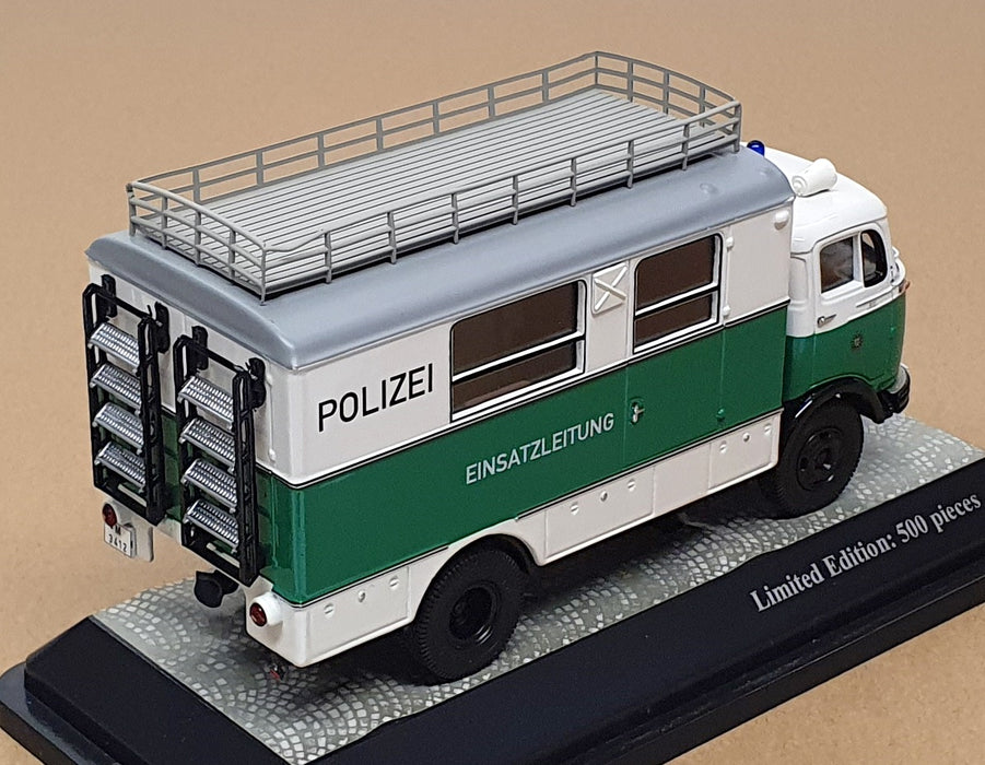 Premium ClassiXXs 1/43 Scale 12103 - Mercedes Benz LP911 Polizei - White/Green