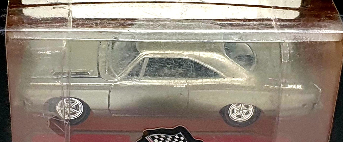 Racing Champions 1/64 Scale RC001 - 1968 Plymouth Road Runner - Silver