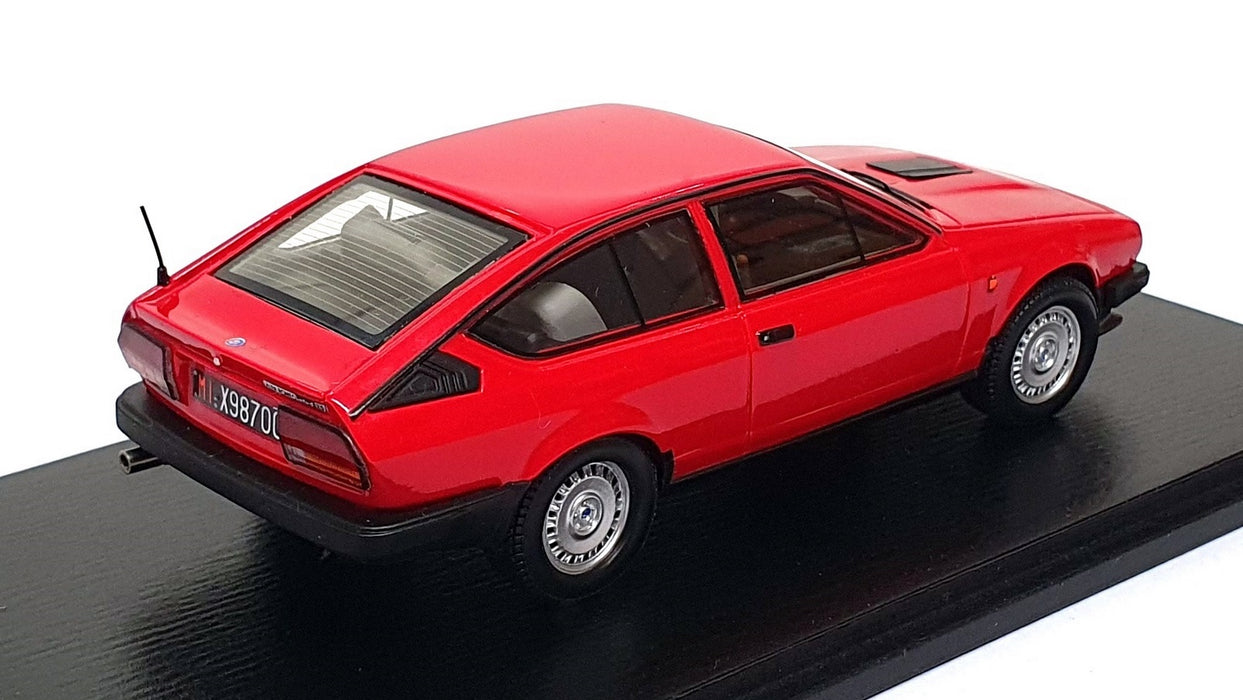 Spark Model 1/43 Scale Resin S9047 - 1980 Alfa Romeo GTV6 - Red