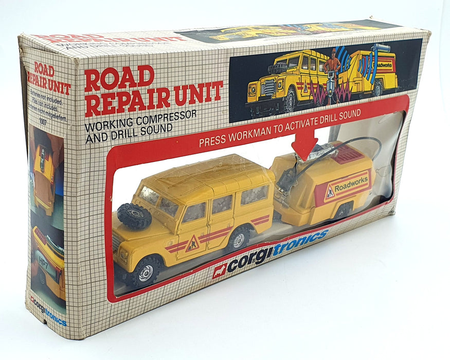 Corgi Appx 1/36 Scale Diecast 1007 - Land Rover & Compressor Road Repair Unit
