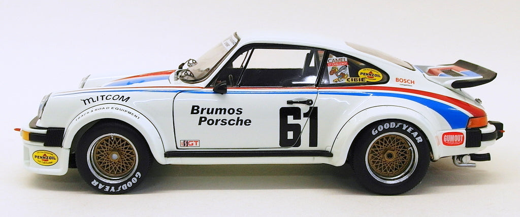 Schuco 1/18 Scale 45 003 3800 - Porsche 934 RSR - #61 Brumos Porsche
