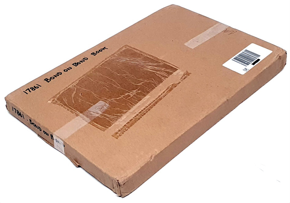 Michael O'Mara Bond On Bond 17861 - The Ultimate Book On Over 50 Years Of 007