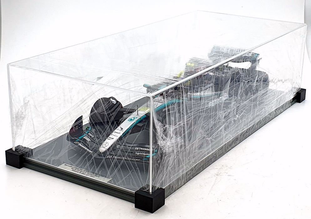 Spark 1/12 Scale 12S050 - Mercedes F1 W15 E British GP Winner #44 Hamilton