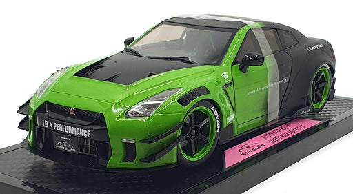 Jada Pink Slips 1/18 Scale 35724 - Nissan GT-R (R35) Liberty Walk Body Kit 2.0