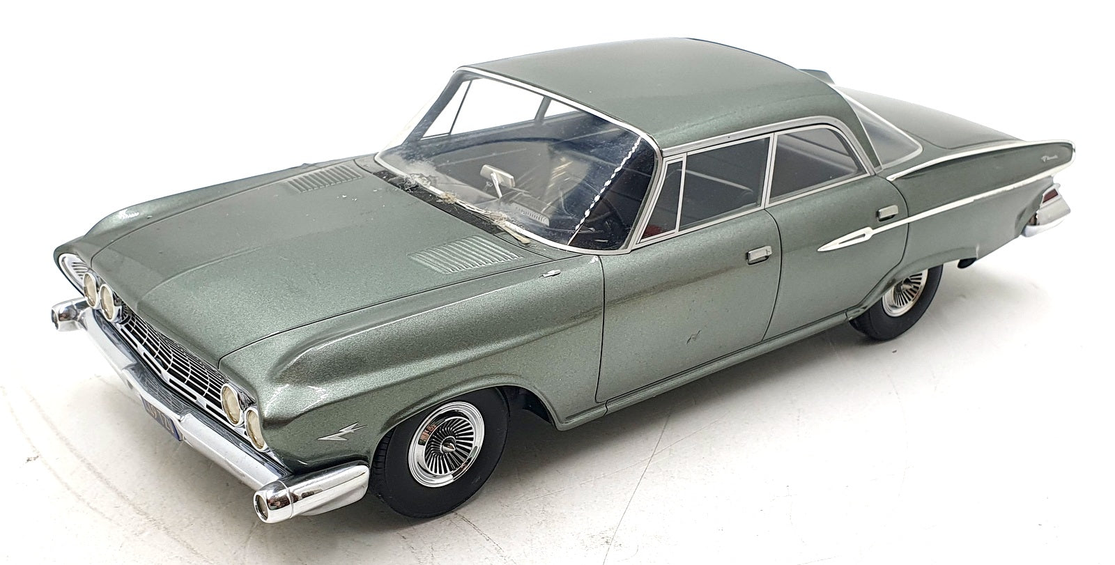 BOS Models 1/18 Scale Resin BOS238 - Dodge Dart Phoenix - Met Grey