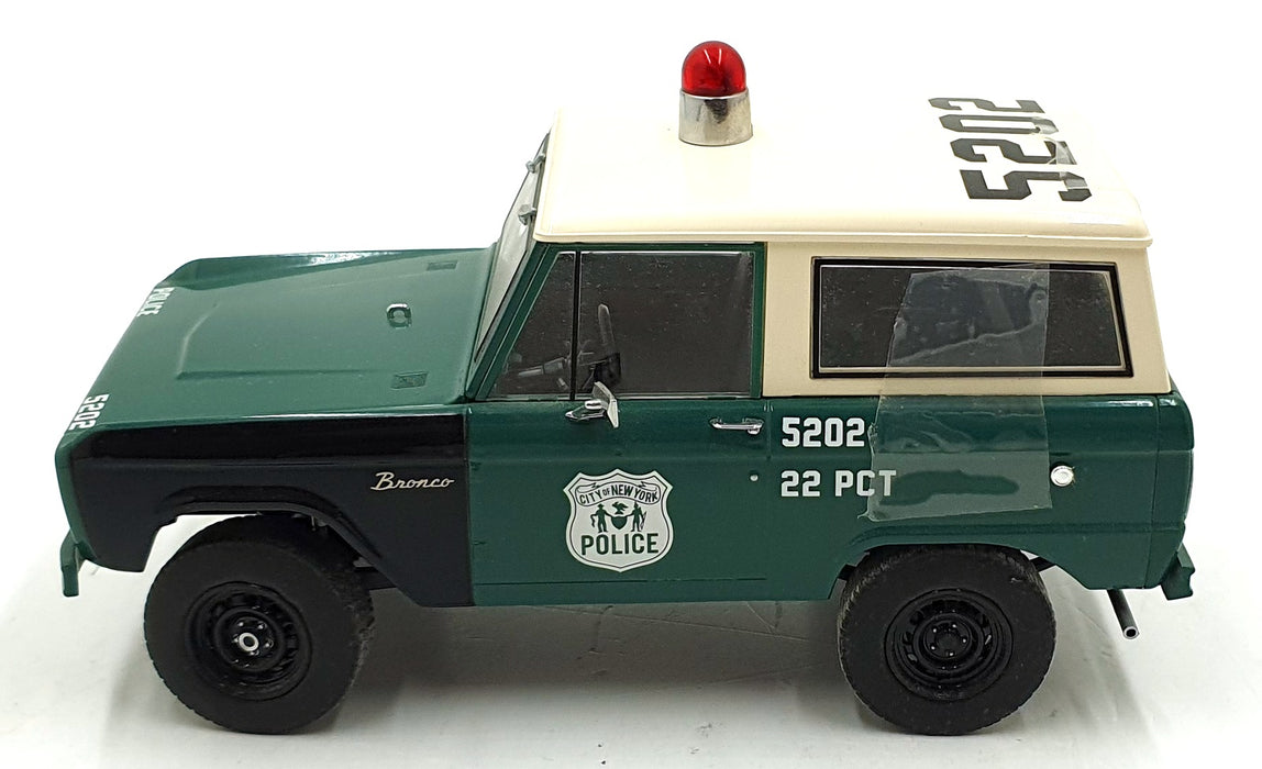 Greenlight 1/18 Scale 19036 - 1967 Ford Bronco Police Vehicle NYPD