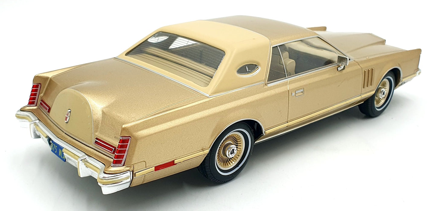 Model Car Group 1/18 Scale MCG18216 Lincoln Continental Mark V 1977 Gold