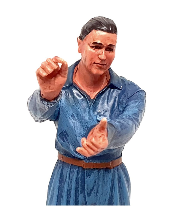 Le Mans Miniatures 1/18 Figure FLM118045-D1 - Lucien Fuel Filler Blue Suit 1930s