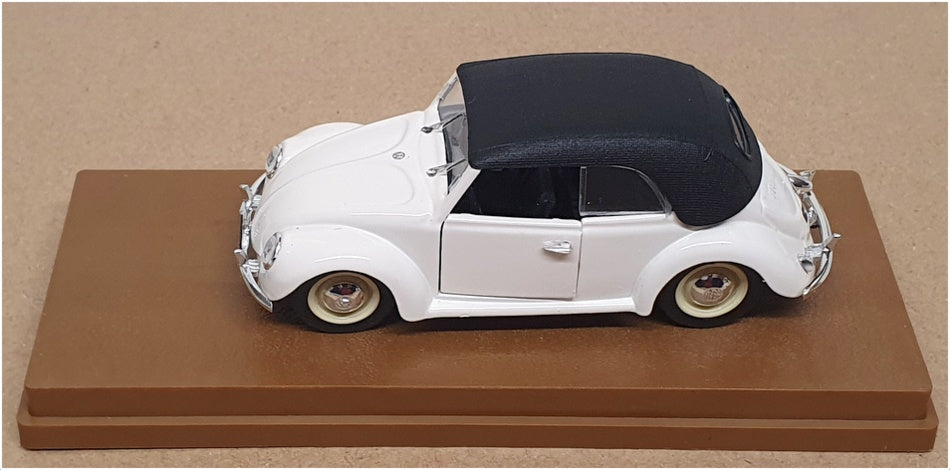 Rio 1/43 Scale 93 - 1949 Volkswagen "Maggiolino Cabriolet" - White/Black Roof