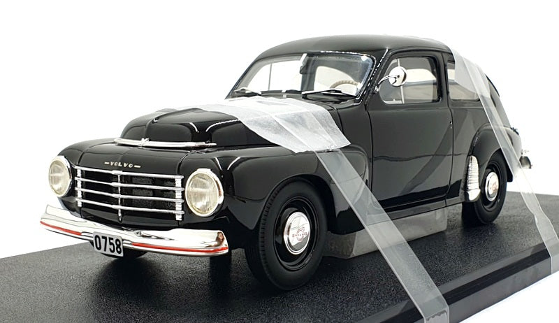 Cult 1/18 Scale Resin CML118-1 - 1947 Volvo PV444 - Black