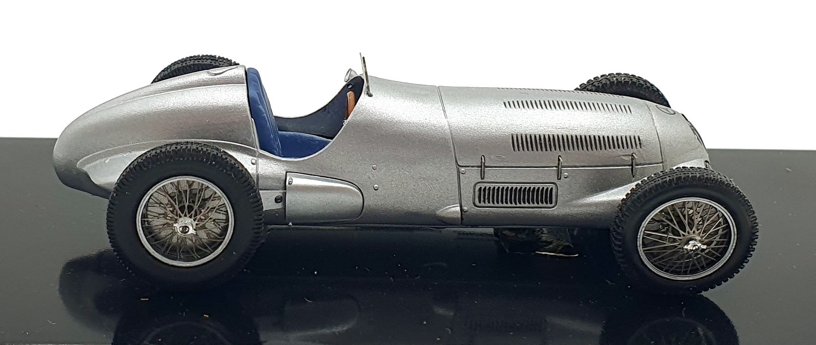 Spark 1/43 Scale Resin B660400437 - 1937 Mercedes-Benz W 125 - Silver