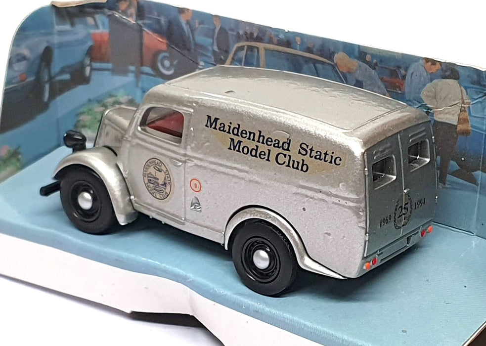 Matchbox Dinky 1/43 Scale DY-4 - 1950 Ford E83W 10CWT Van MSMC - Silver