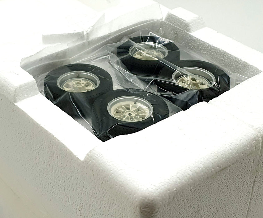 GMP 1/12 Scale G1202608 - Shelby Cobra 289 USRRC #98 Blue/White
