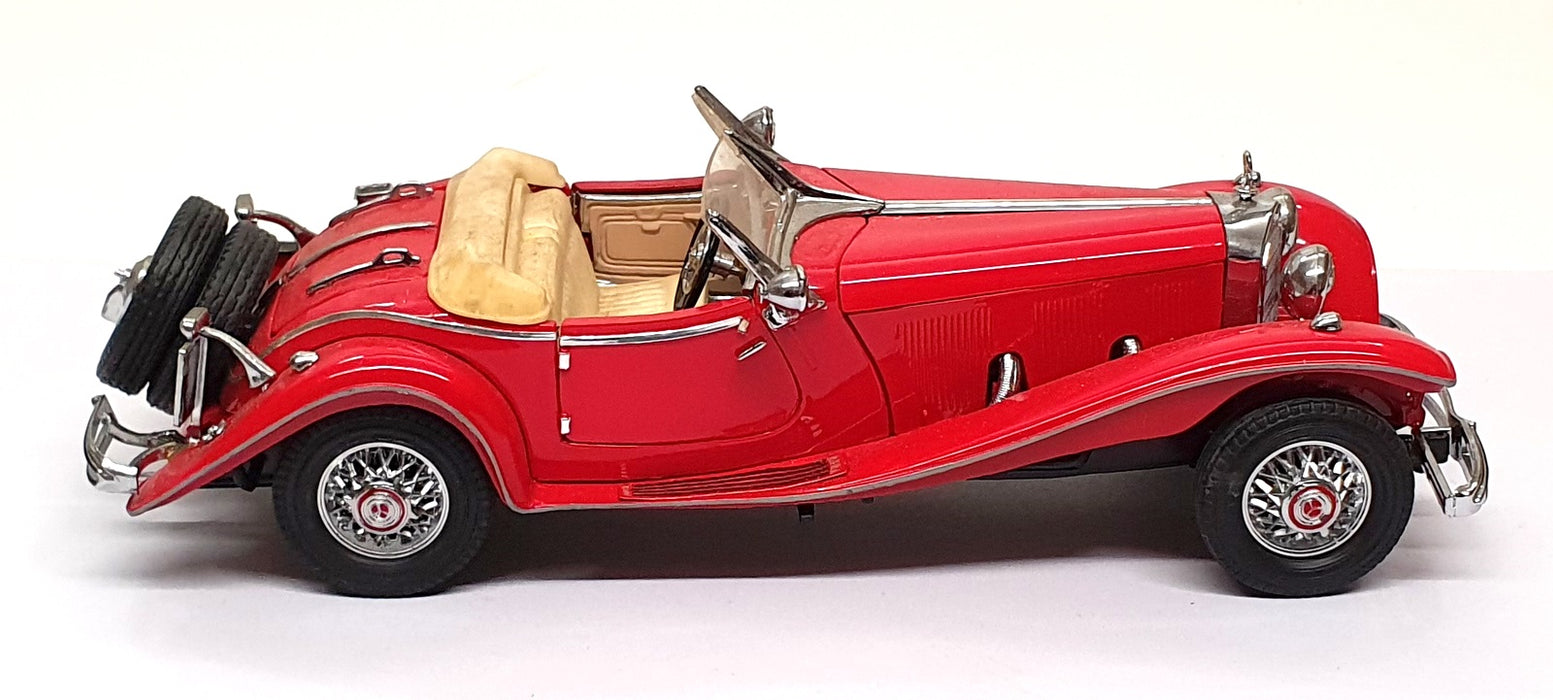 Franklin Mint 1/24 Scale 30126C - 1935 Mercedes Benz 500k Special Roadster - Red