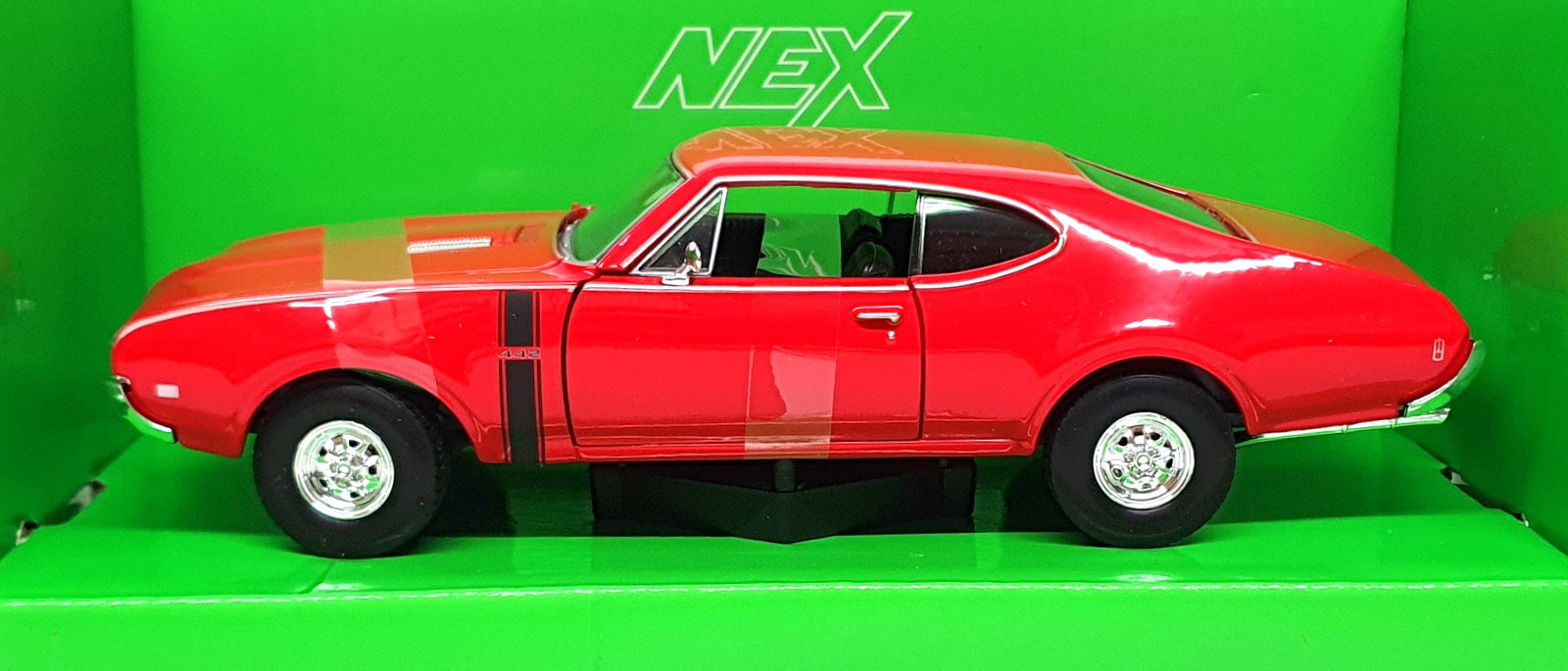 Welly NEX 1/24 Scale Diecast 24024W - 1968 Oldsmobile 442 - Red