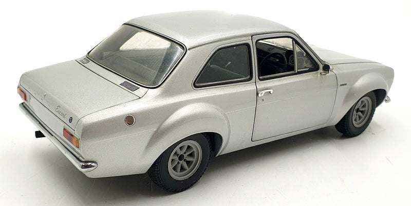 Minichamps 1/18 Scale 180 688100 - 1970 Ford Escort I RS 1600 AVO - Silver