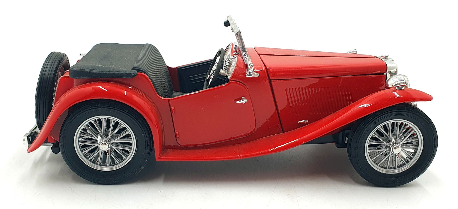 Road Signature 1/18 Scale Diecast 23426M - 1947 MG TC Midget - Red