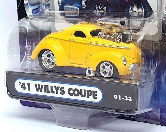 Muscle Machines 1/64 Scale 71151 01-33 - 1941 Willys Coupe - Yellow