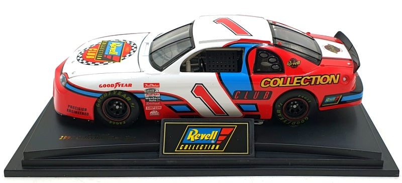 Revell 1/24 Scale 6516 - Chevrolet #1 Collection Club Car 1997