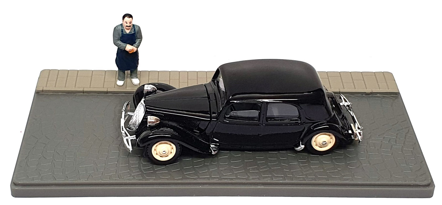 Solido 1/43 Scale Diecast SD003 - Citroen 15 Six Diorama - Black