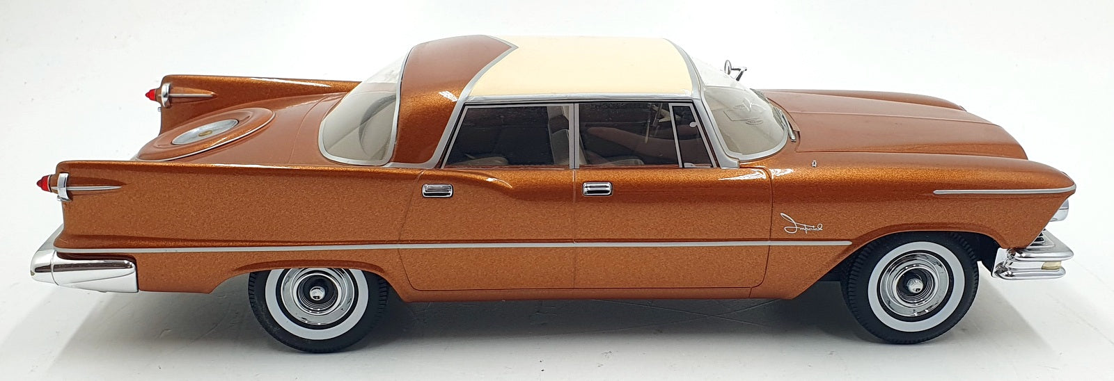 BOS Models 1/18 Scale Resin BOS140 - 1957 Imperial Crown Southampton 4Dr Copper